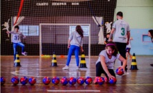Projeto Joga Aurora leva esporte e cidadania a crianças de Campo Bom.